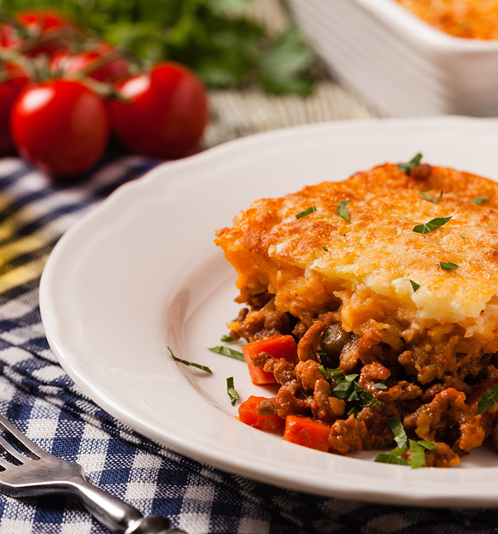 Овчарски пай приготвен в мултикукър - Alleop.bg Бърза, лесна и вкусна идея за вечеря, приготвена в мултикукър.